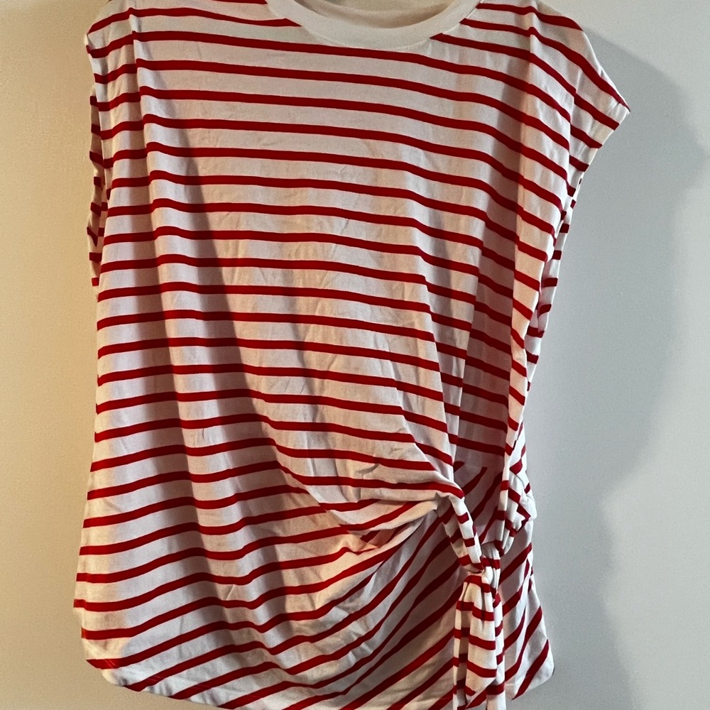 Old Navy Red and White Striped Short Sleeve Tee